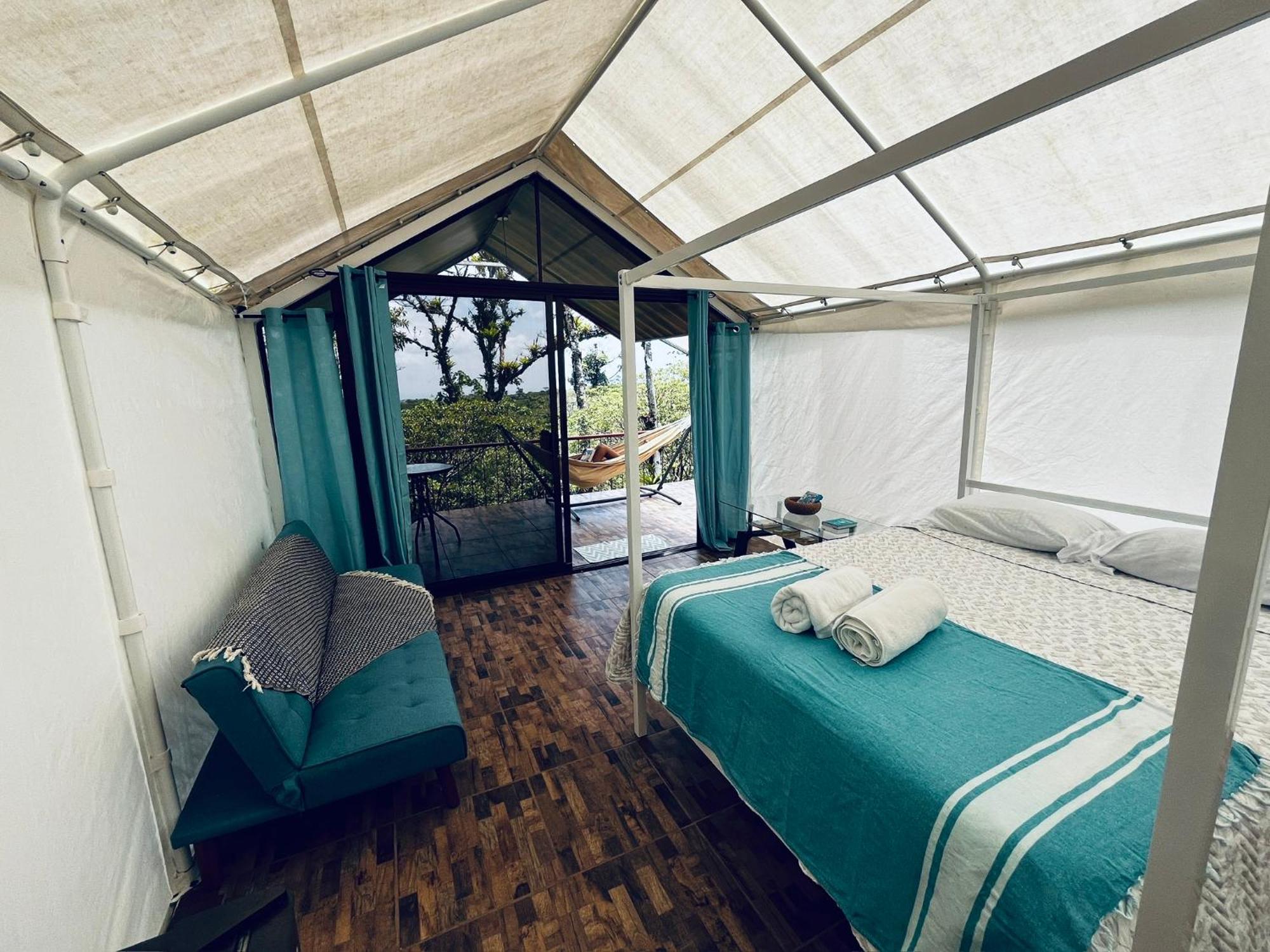Garza Del Sol Glamping Rio Celeste Buganvilia ภายนอก รูปภาพ